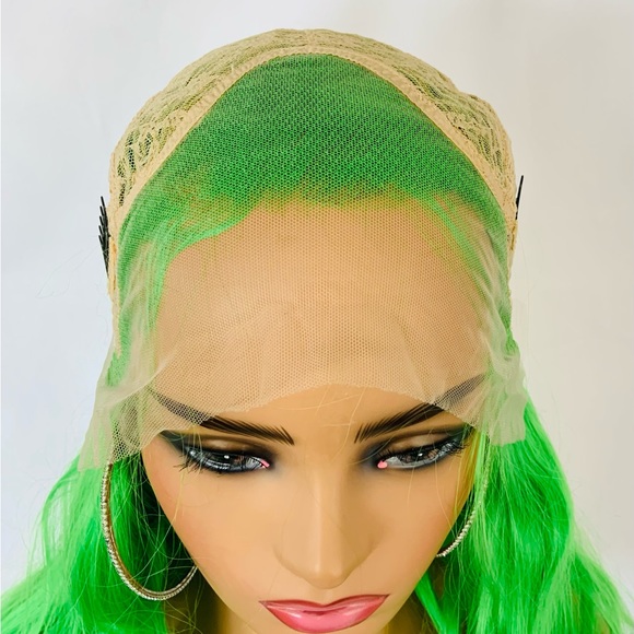 Beautiful Bright Green 13x2.5 Lace Front Premium Fiber Wig for Events/Daily Wear - Picture 4 of 14